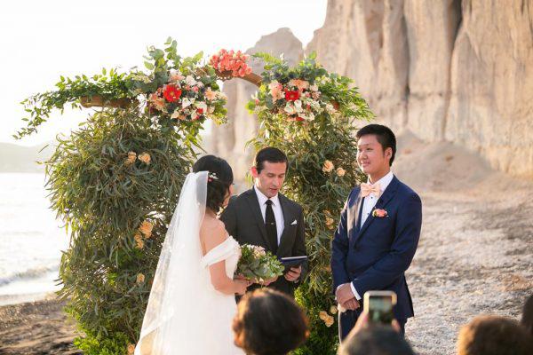 Wedding planning in Santorini