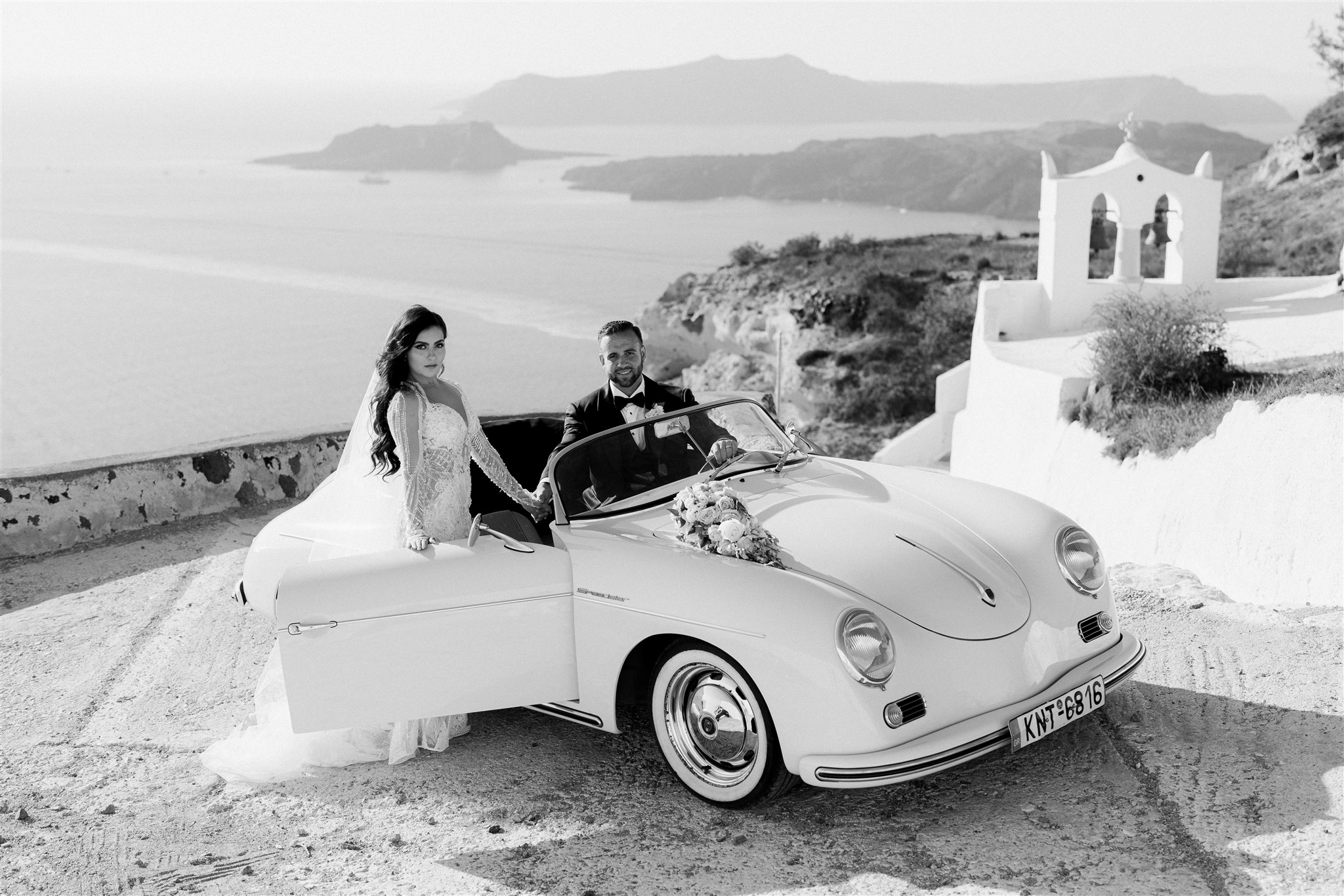 Dream wedding in Santorini