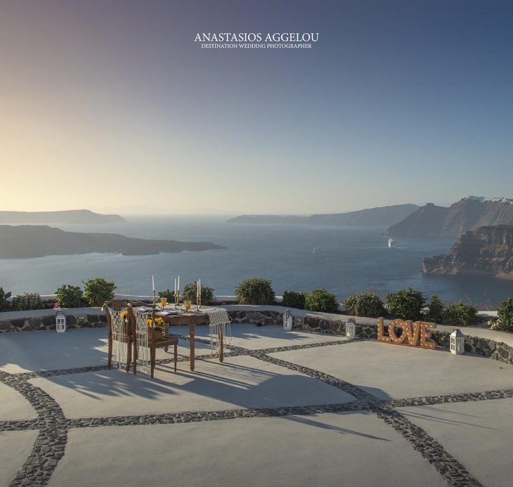 planning your wedding in Santorini